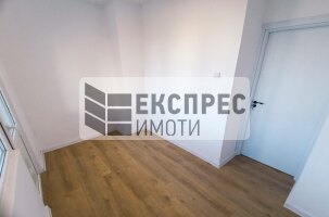  2 Schlafzimmer Wohnung, Chayka