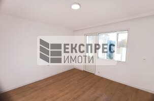 UNFURNISHED 1 bedroom apartment, Chayka