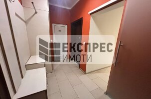 Обзаведен, Тристаен апартамент, Център