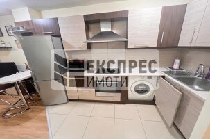 Обзаведен, Едностаен апартамент, Окръжна болница