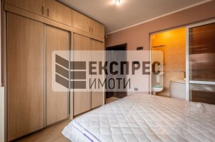 Furnished 2 bedroom apartment, Center