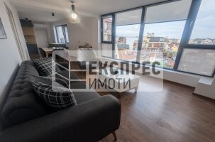 Обзаведен Тристаен апартамент, Център