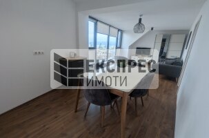 Обзаведен Тристаен апартамент, Център