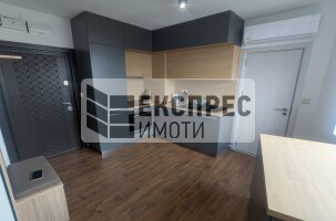 Обзаведен Тристаен апартамент, Център