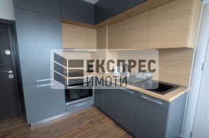 Обзаведен Тристаен апартамент, Център