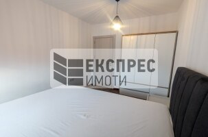 Обзаведен Тристаен апартамент, Център