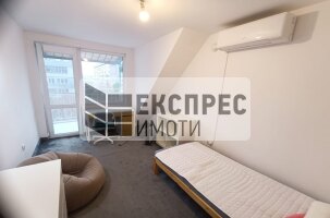 Обзаведен Тристаен апартамент, Окръжна болница