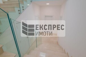 Обзаведена, нова, луксозна Къща, м-т Пчелина