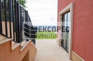 Обзаведена, нова, луксозна Къща, м-т Пчелина