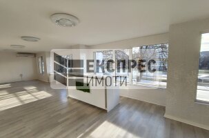 Необзаведен Търговско помещение, Гранд Мол Варна