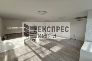 Необзаведен Търговско помещение, Гранд Мол Варна