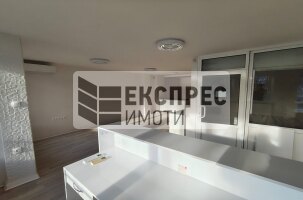 Необзаведен Търговско помещение, Гранд Мол Варна