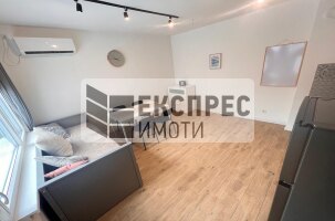 Обзаведен Тристаен апартамент, Център