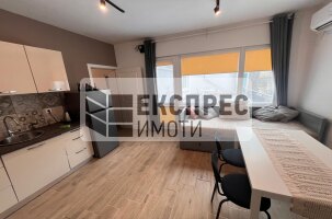 Обзаведен Тристаен апартамент, Център