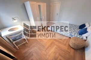 Обзаведен Тристаен апартамент, Център