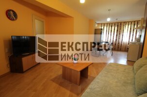 Обзаведен Тристаен апартамент, Окръжна болница