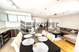 Слънчев Тристаен апартамент, Базар Левски