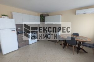 Обзаведен Двустаен апартамент, Колхозен пазар