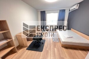  3 Schlafzimmer Wohnung, Regional hospital