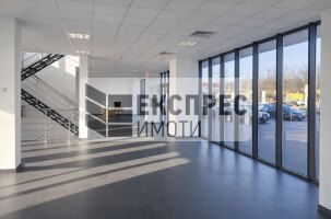 Трърговска зала Магазин, Метро