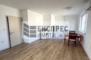 Необзаведен Двустаен апартамент, Бриз