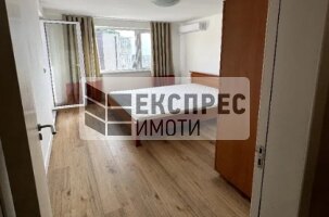 Необзаведен Двустаен апартамент, Бриз