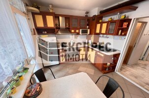 Обзаведен Тристаен апартамент, Левски