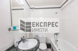 Luxury Penthouse, Greek area