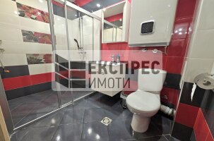 Нов, Обзаведен Тристаен апартамент, Окръжна болница