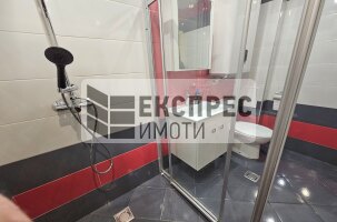 Нов, Обзаведен Тристаен апартамент, Окръжна болница