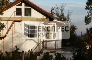  Къща, м-т Манастирски рид