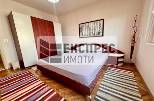 Обзаведен Тристаен апартамент, Лятно кино Тракия