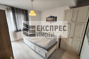 ОБЗАВЕДЕН Двустаен апартамент, Колхозен пазар