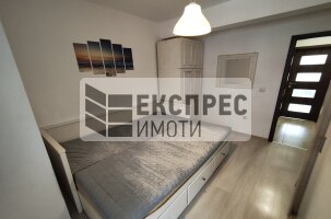 ОБЗАВЕДЕН Двустаен апартамент, Колхозен пазар