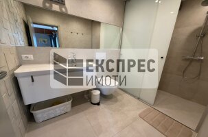 Обзаведен Двустаен апартамент, Център