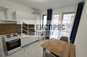 ОБЗАВЕДЕН Двустаен апартамент, Колхозен пазар