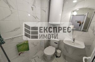 ОБЗАВЕДЕН Двустаен апартамент, Колхозен пазар