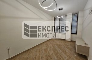  Commercial space, Center