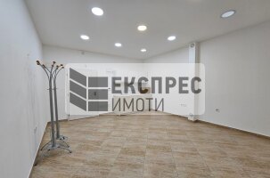  Commercial space, Center