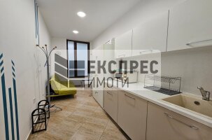  Commercial space, Center