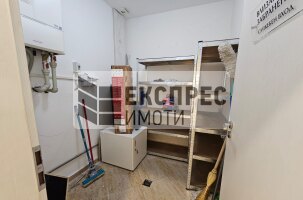  Commercial space, Center