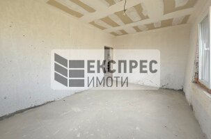  Тристаен апартамент, м-т Траката