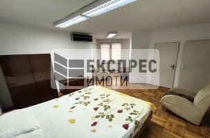  Große Wohnung, Regional hospital