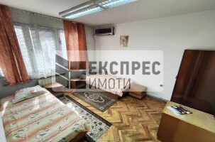  Große Wohnung, Regional hospital