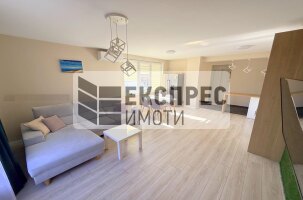 Луксозно, Обзаведен Тристаен апартамент, Център