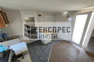 FURNISHED Studio, Center