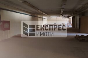 НА 2 РИ ЕТАЖ С ТОВАРЕН АСАНСЬОР Склад, Аспарухово