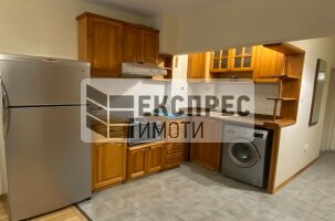 Обзаведен, Тристаен апартамент, Окръжна болница