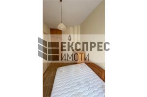 Обзаведен, Тристаен апартамент, Окръжна болница