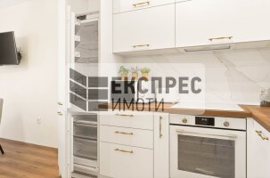 Обзаведен, Нов, Луксозен Двустаен апартамент, м-т Кабакум